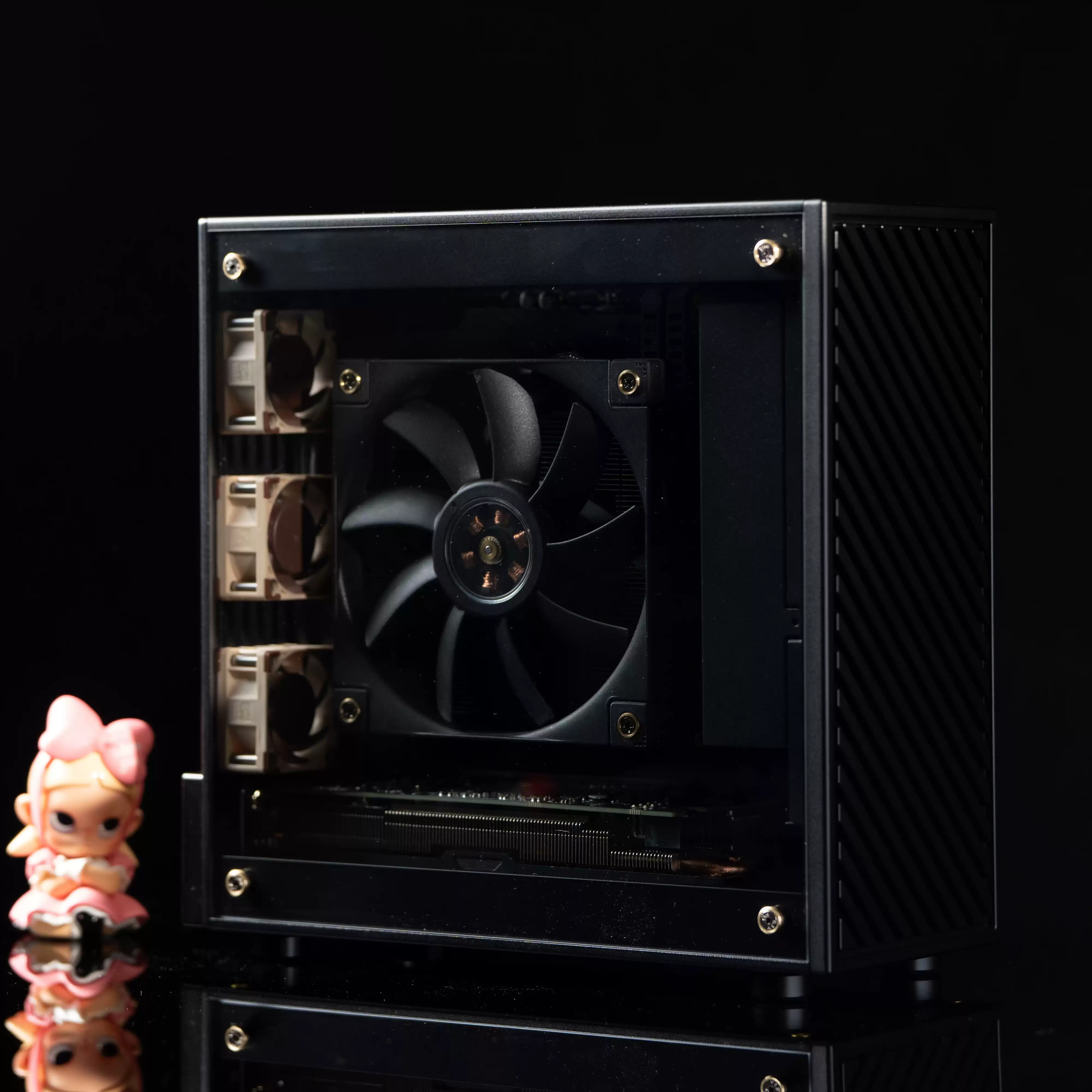 LP P6 ITX Behuizing Aluminium  - Sff Mini Itx Cnc Aluminum Chassis recensie en prijs